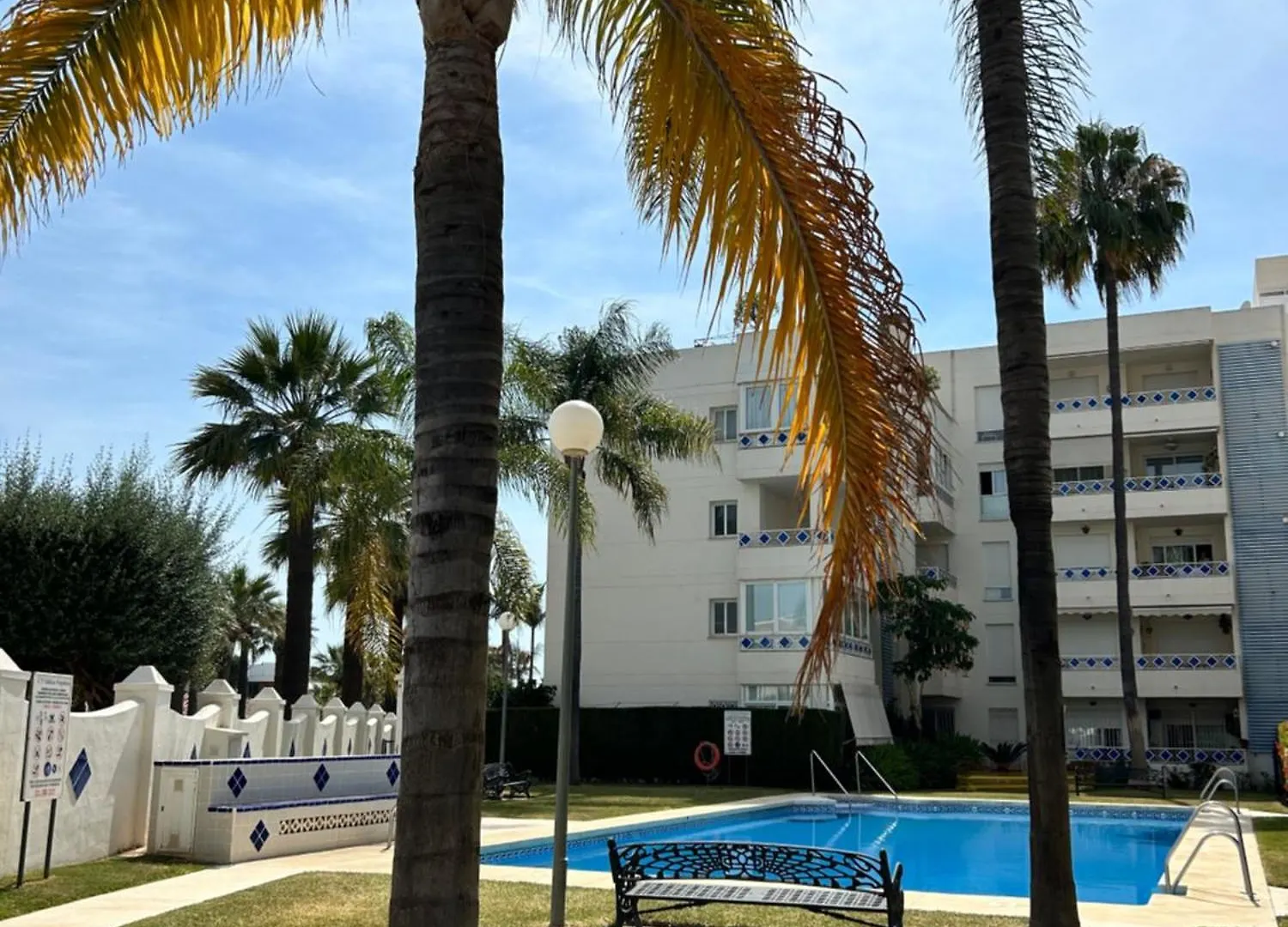 Apartamento Con Encanto Cerca De La Playa El Rosario Marbella Spanien